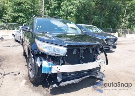 2015 Toyota Highlander Le Plus V6 from USA, damaged, VIN 5TDBKRFH0FS141967